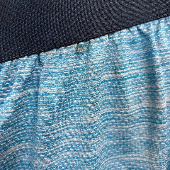 2 Champion Active Double Layer Shorts - Picture 14 of 15